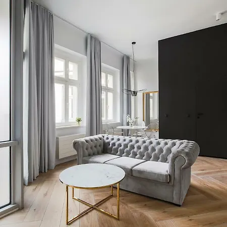 Homewell Boutique Apartment *
